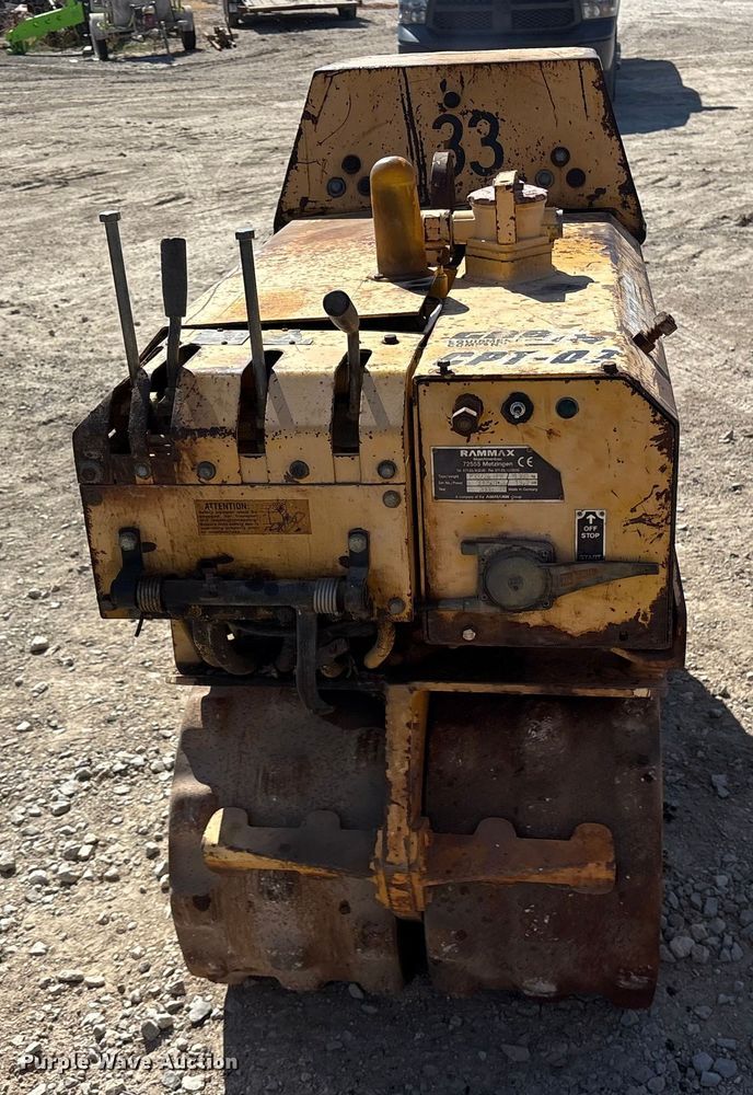 image for item ES8560 2000 Rammax P33/24 HMR trench compactor