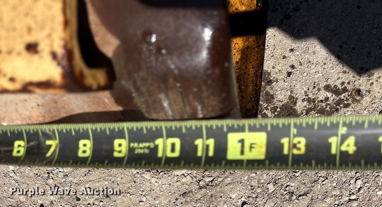 image for item ES8560 2000 Rammax P33/24 HMR trench compactor