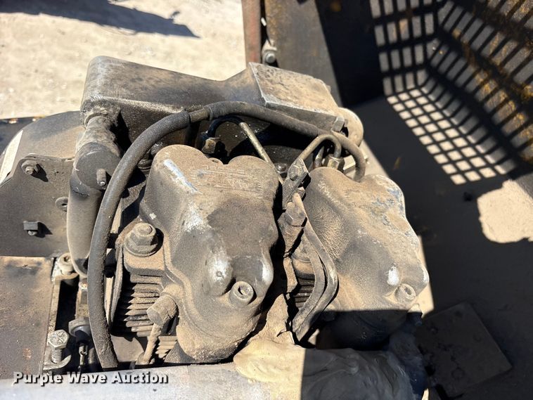 image for item ES8560 2000 Rammax P33/24 HMR trench compactor