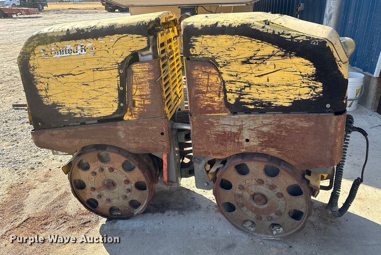 image for item ES8568 2016 Wacker Neuson trench compactor