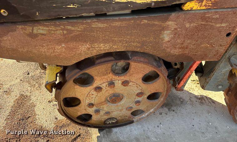 image for item ES8568 2016 Wacker Neuson trench compactor