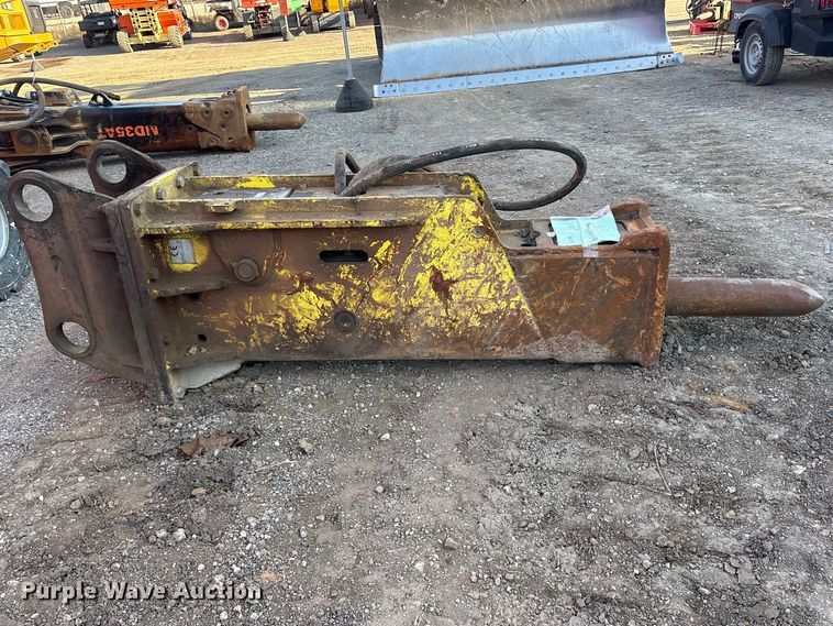 image for item ES8622 Stanley MBX308 breaker