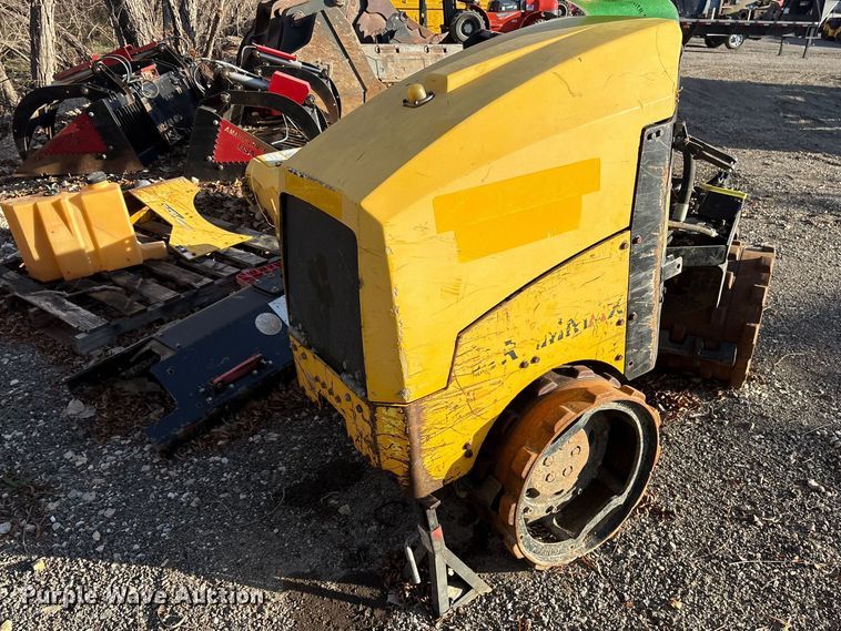 image for item ES8623 2016 Rammax 1575 trench compactor