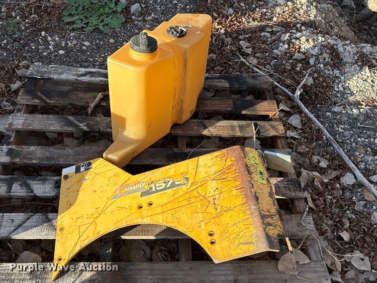 image for item ES8623 2016 Rammax 1575 trench compactor