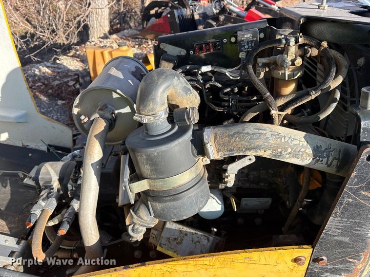 image for item ES8623 2016 Rammax 1575 trench compactor