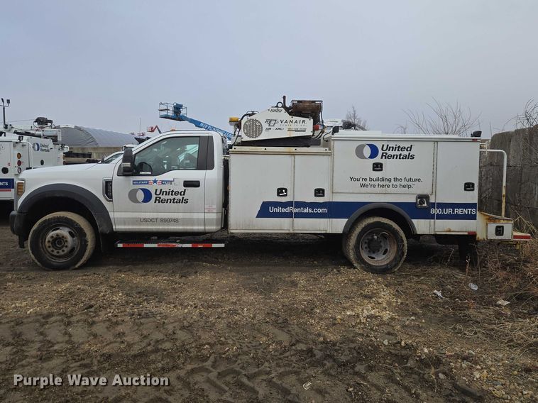 image for item ET1414 2019 Ford F550 Super Duty utility / service truck