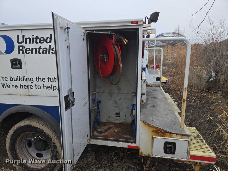 image for item ET1414 2019 Ford F550 Super Duty utility / service truck