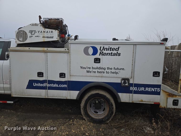 image for item ET1414 2019 Ford F550 Super Duty utility / service truck