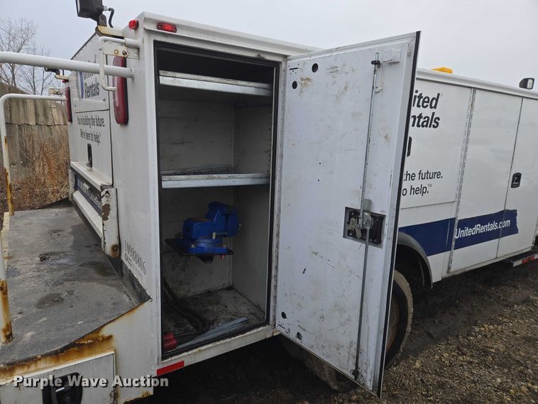 image for item ET1414 2019 Ford F550 Super Duty utility / service truck