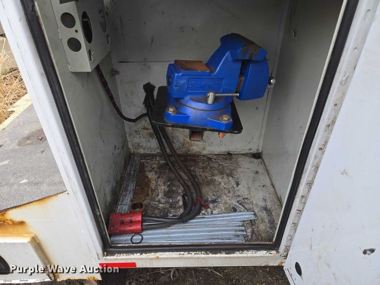 image for item ET1414 2019 Ford F550 Super Duty utility / service truck