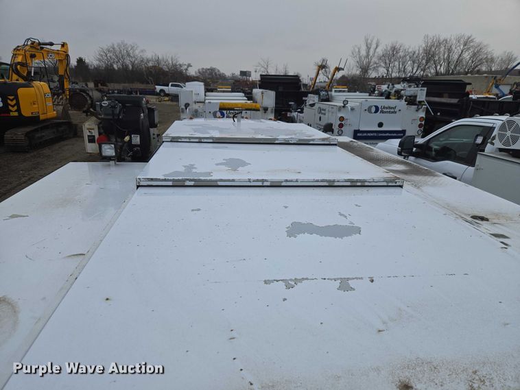 image for item ET1414 2019 Ford F550 Super Duty utility / service truck