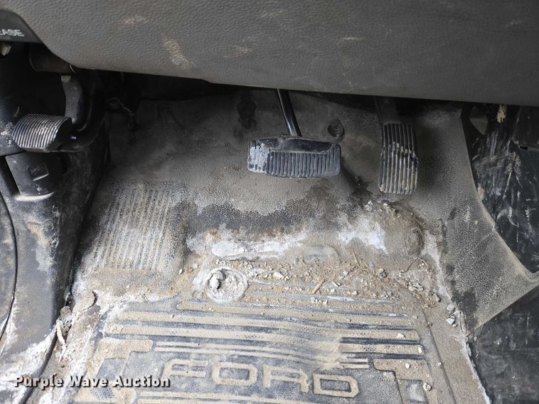 image for item ET1414 2019 Ford F550 Super Duty utility / service truck