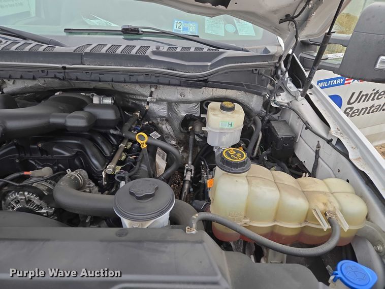 image for item ET1414 2019 Ford F550 Super Duty utility / service truck