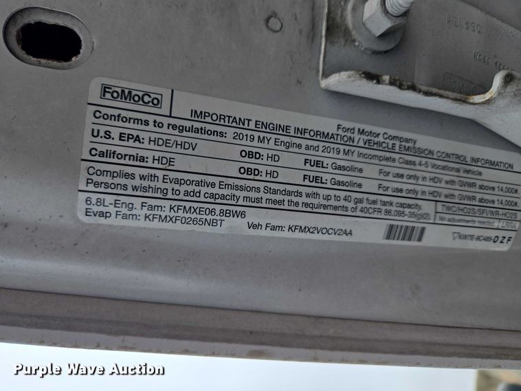 image for item ET1414 2019 Ford F550 Super Duty utility / service truck