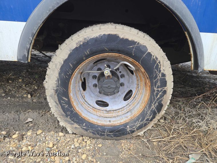 image for item ET1414 2019 Ford F550 Super Duty utility / service truck