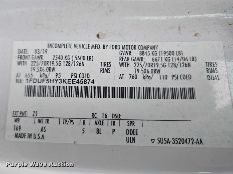 image for item ET1414 2019 Ford F550 Super Duty utility / service truck