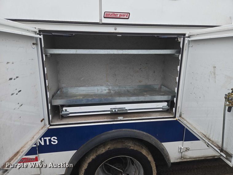 image for item ET1415 2020 Ford F550 Super Duty utility / service truck