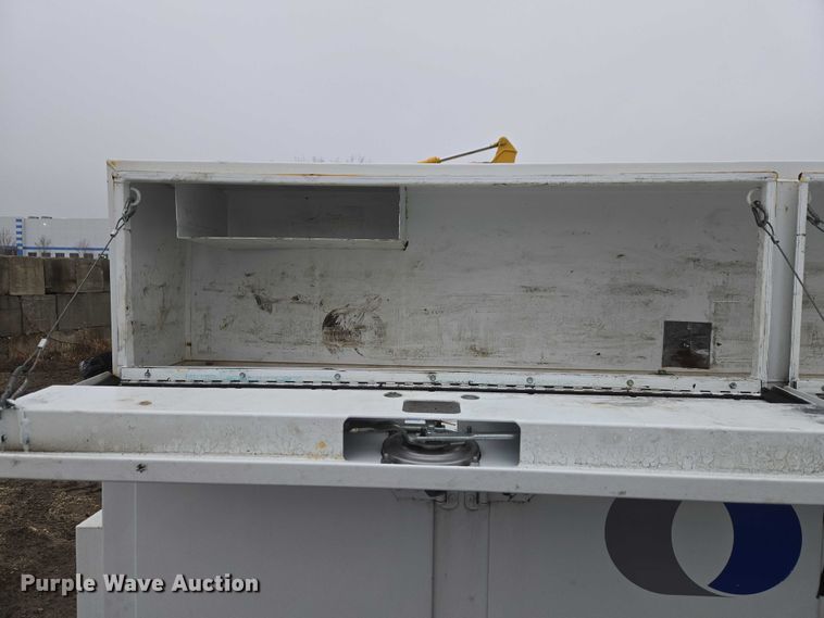 image for item ET1415 2020 Ford F550 Super Duty utility / service truck