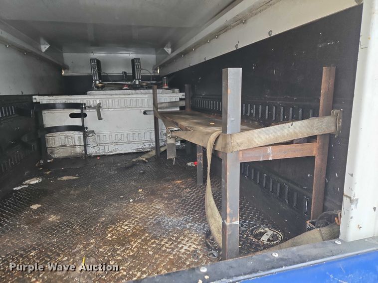 image for item ET1415 2020 Ford F550 Super Duty utility / service truck