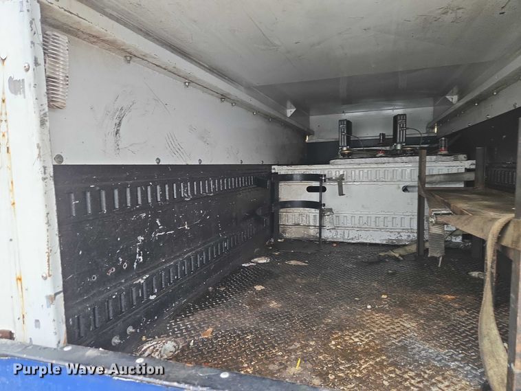 image for item ET1415 2020 Ford F550 Super Duty utility / service truck