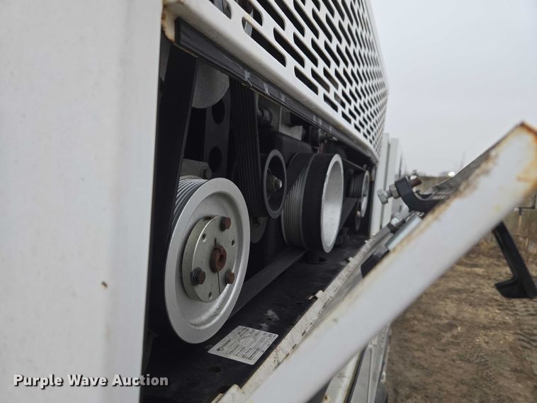 image for item ET1415 2020 Ford F550 Super Duty utility / service truck