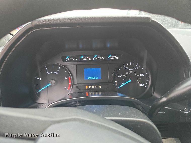 image for item ET1415 2020 Ford F550 Super Duty utility / service truck