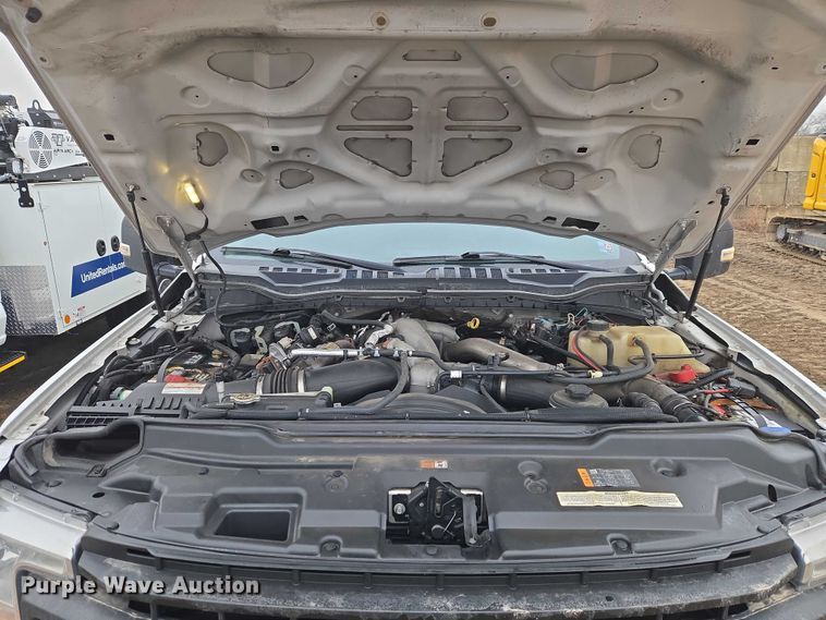 image for item ET1415 2020 Ford F550 Super Duty utility / service truck