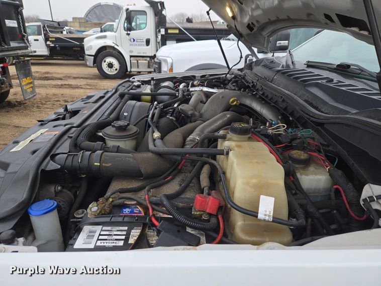 image for item ET1415 2020 Ford F550 Super Duty utility / service truck