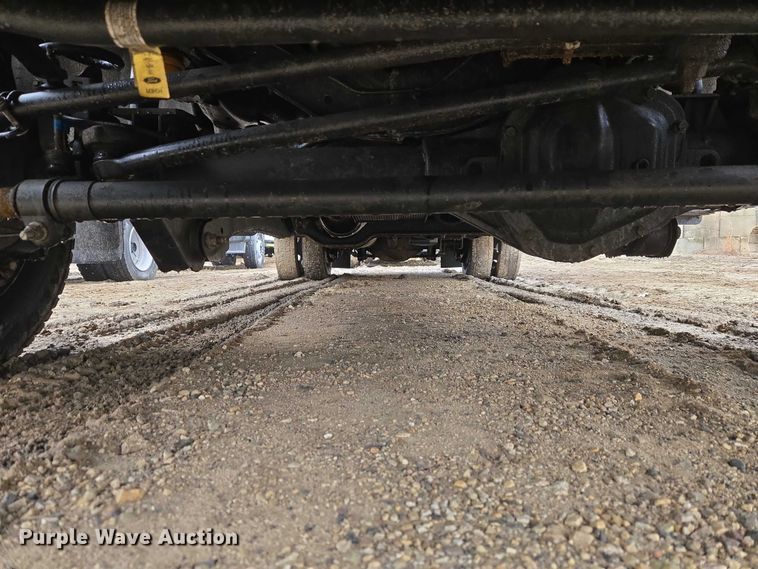 image for item ET1415 2020 Ford F550 Super Duty utility / service truck