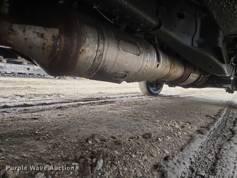 image for item ET1415 2020 Ford F550 Super Duty utility / service truck