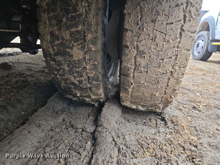 image for item ET1415 2020 Ford F550 Super Duty utility / service truck