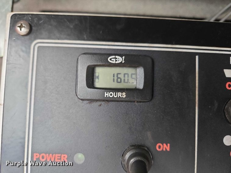 image for item ET1415 2020 Ford F550 Super Duty utility / service truck