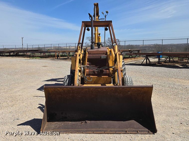 image for item ET1468 Case 480F backhoe