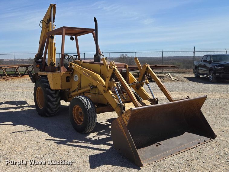 image for item ET1468 Case 480F backhoe