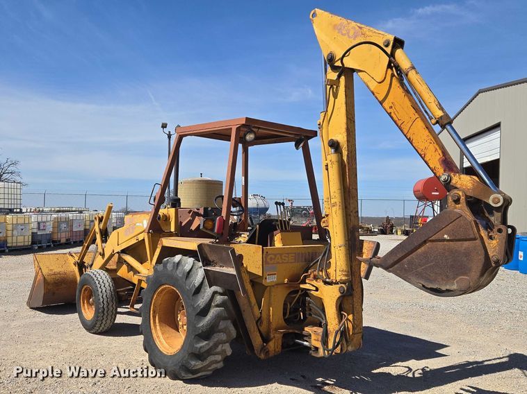 image for item ET1468 Case 480F backhoe