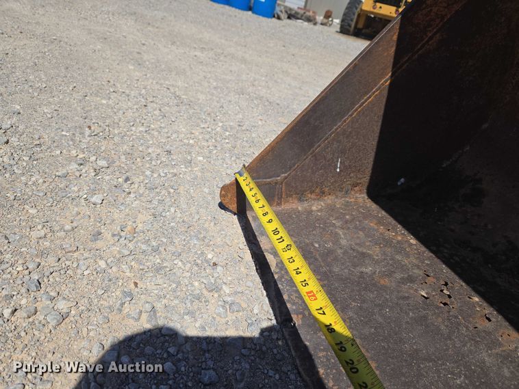 image for item ET1468 Case 480F backhoe