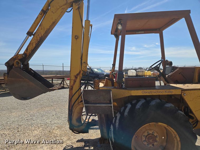 image for item ET1468 Case 480F backhoe