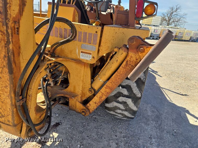 image for item ET1468 Case 480F backhoe