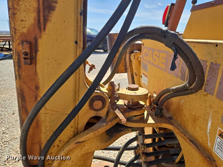 image for item ET1468 Case 480F backhoe