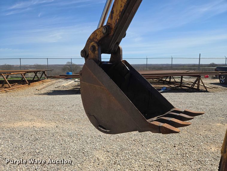 image for item ET1468 Case 480F backhoe