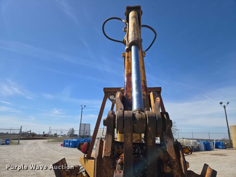 image for item ET1468 Case 480F backhoe