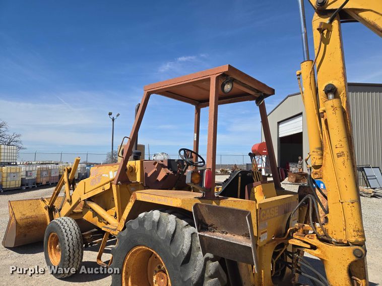 image for item ET1468 Case 480F backhoe