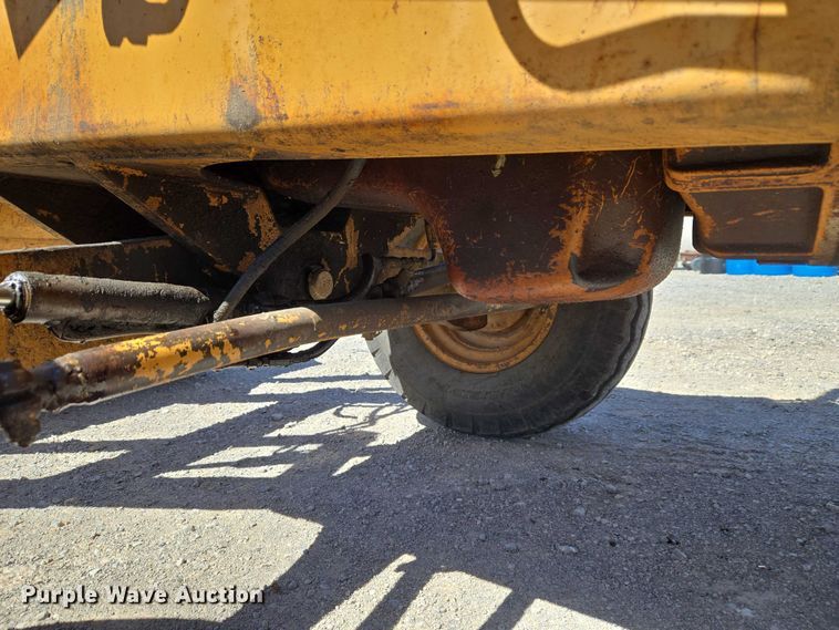 image for item ET1468 Case 480F backhoe