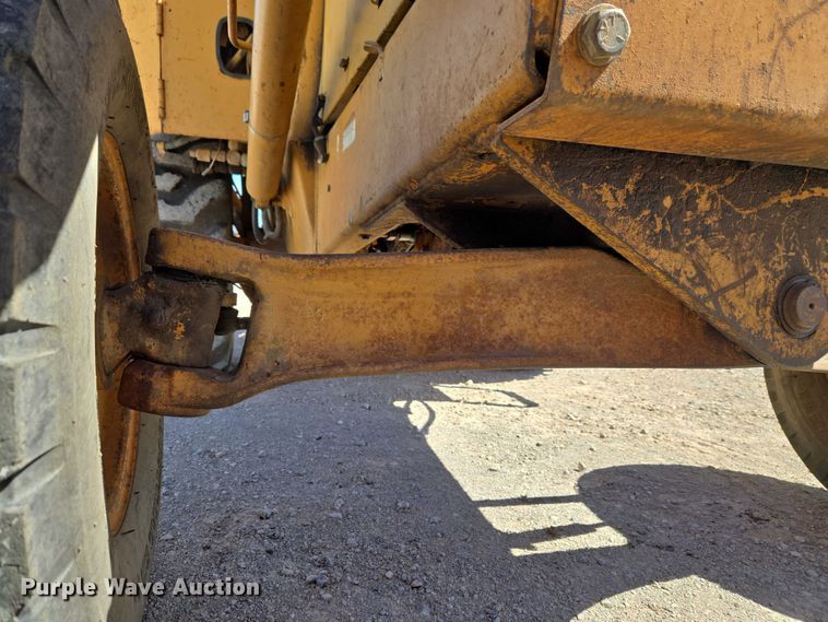 image for item ET1468 Case 480F backhoe