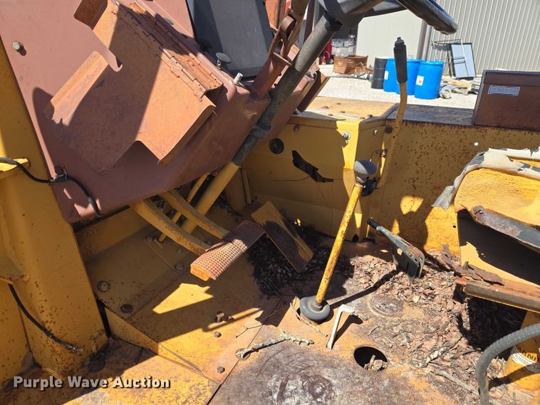 image for item ET1468 Case 480F backhoe