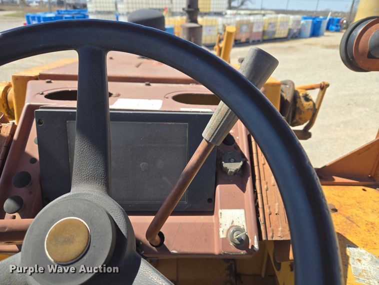 image for item ET1468 Case 480F backhoe