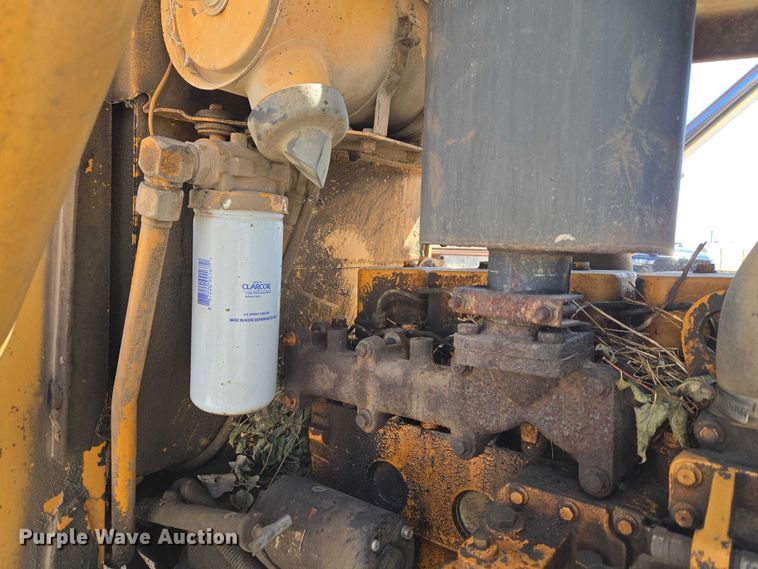 image for item ET1468 Case 480F backhoe