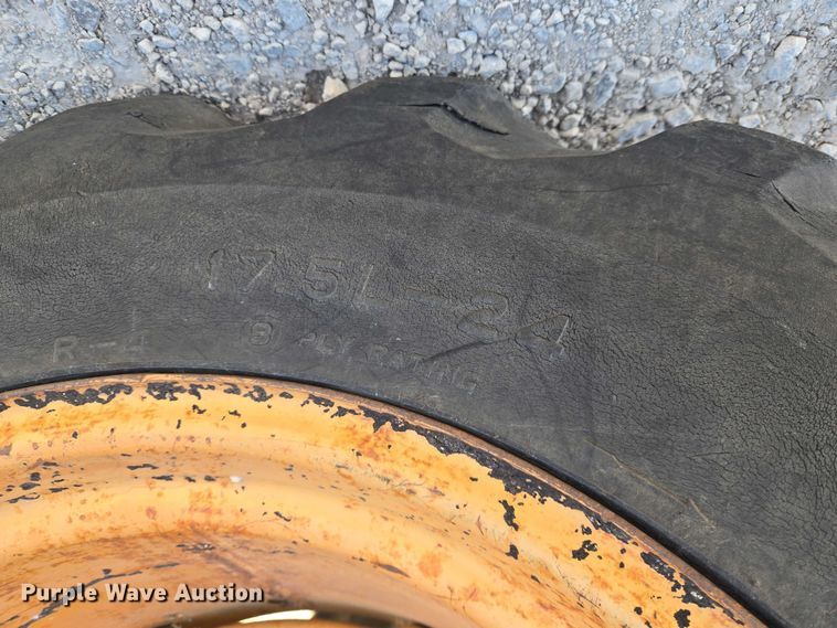 image for item ET1468 Case 480F backhoe