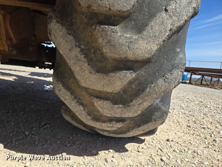 image for item ET1468 Case 480F backhoe