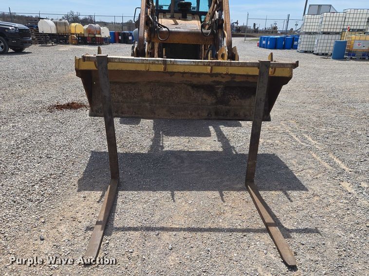 image for item ET1469 2000 Case 580 Super L backhoe